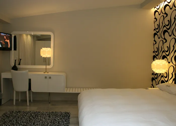 Отель Corfu Mare Boutique -adults Only