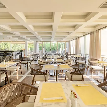 מלון Corfu Mare Boutique -adults Only 3*